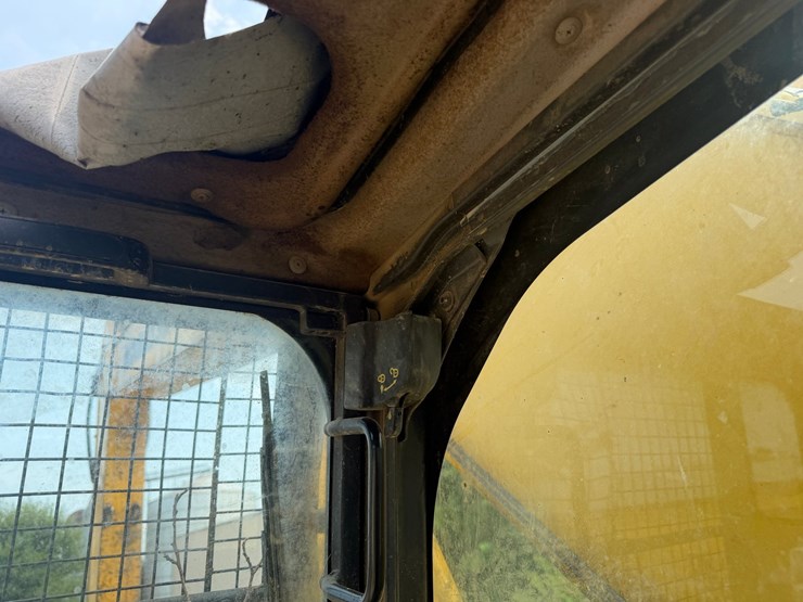 komatsu-pc200-image-85