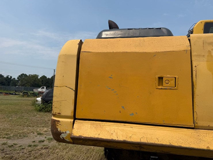 komatsu-pc200-image-50