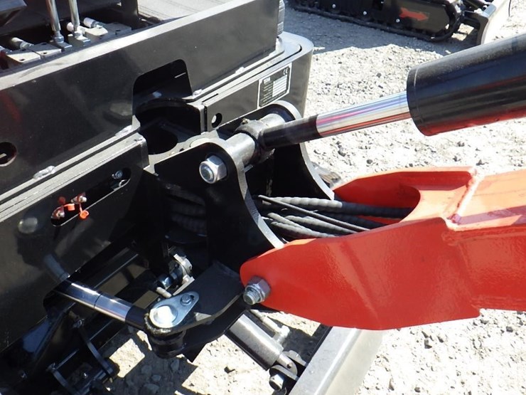 2026-tpm-tpm-18hh-hydraulic-excavator-image-11