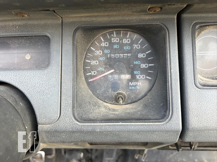 1993-jeep-wrangler-image-4