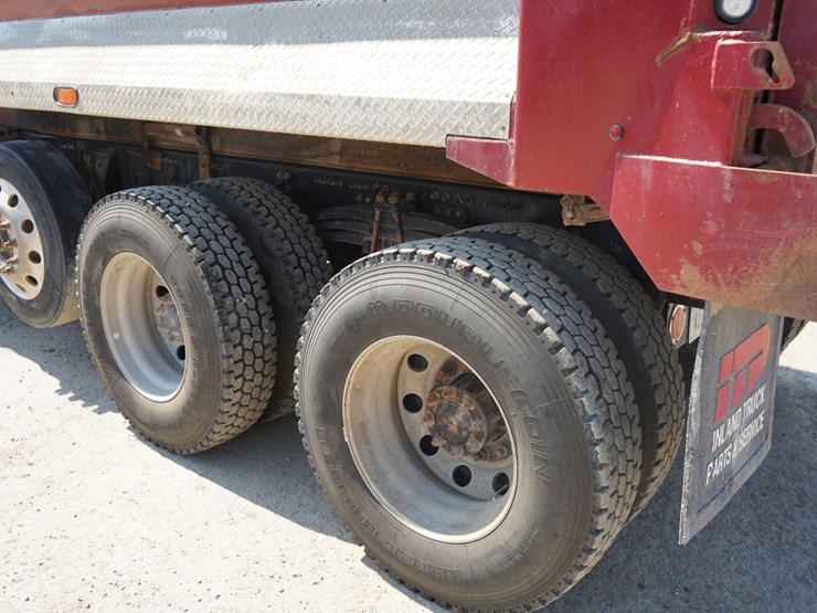 2018-mack-granite-gu713-image-23