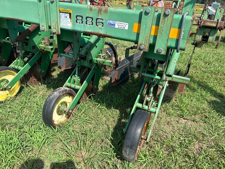 john-deere-886-image-11