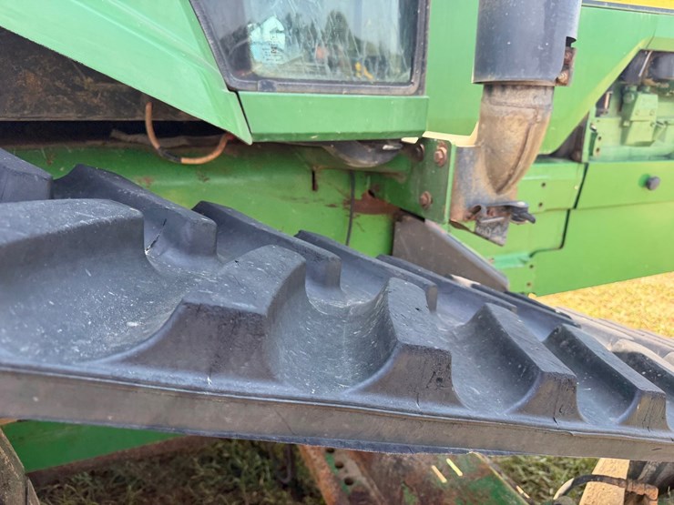 john-deere-8410t-image-22