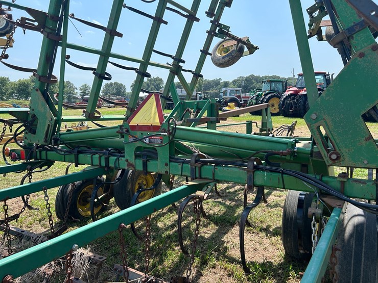 john-deere-34-image-73