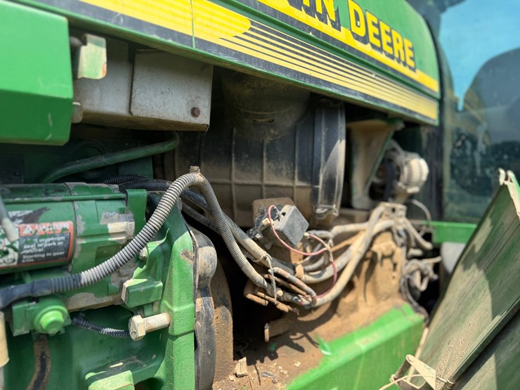 john-deere-8410t-image-55