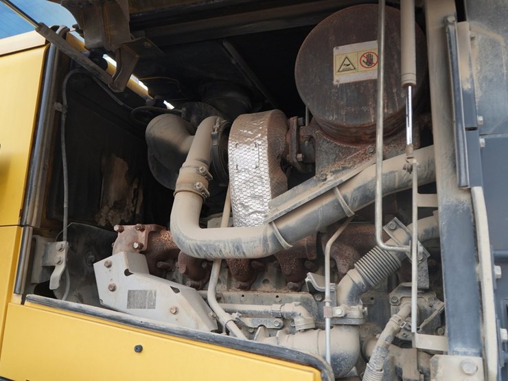 2012-komatsu-wa470-6-image-22