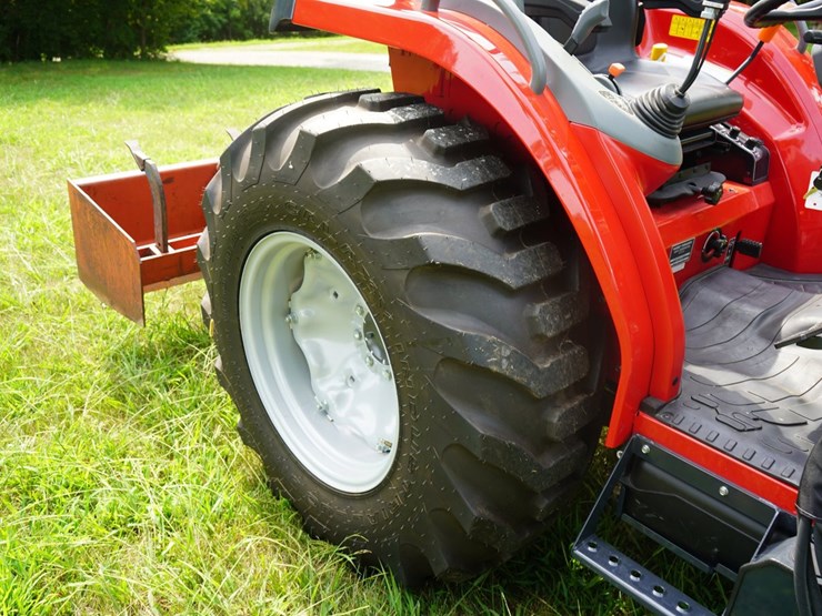 2024-massey-ferguson-1835m-image-24