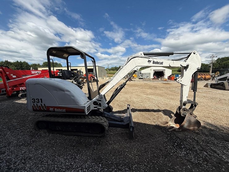2006-bobcat-331-image-5