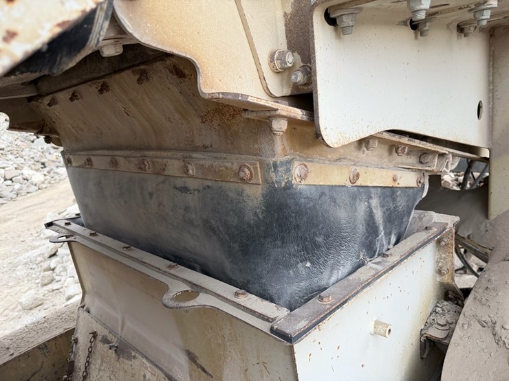 2012-metso-lokotrack-lt1213-tracked-impact-crusher-plant-image-45