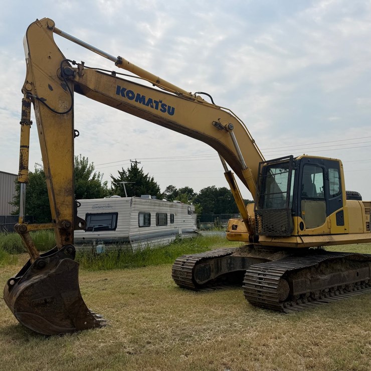 KOMATSU PC200
