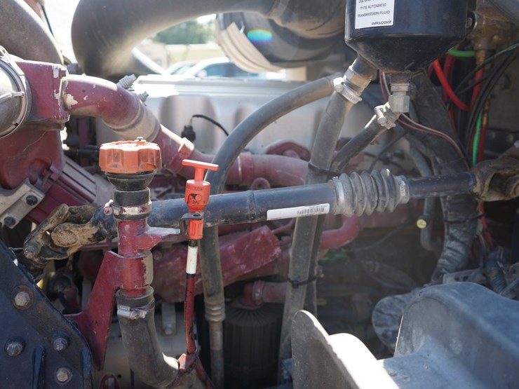 2014-mack-granite-gu713-image-20