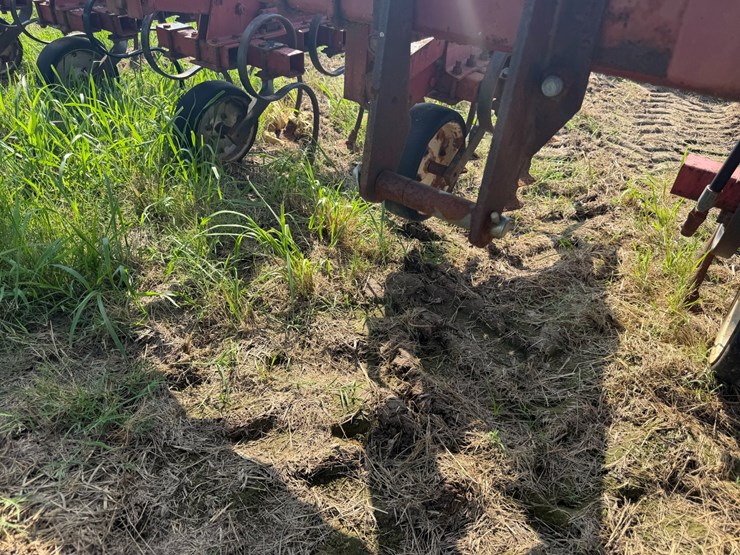 case-ih-183-image-34