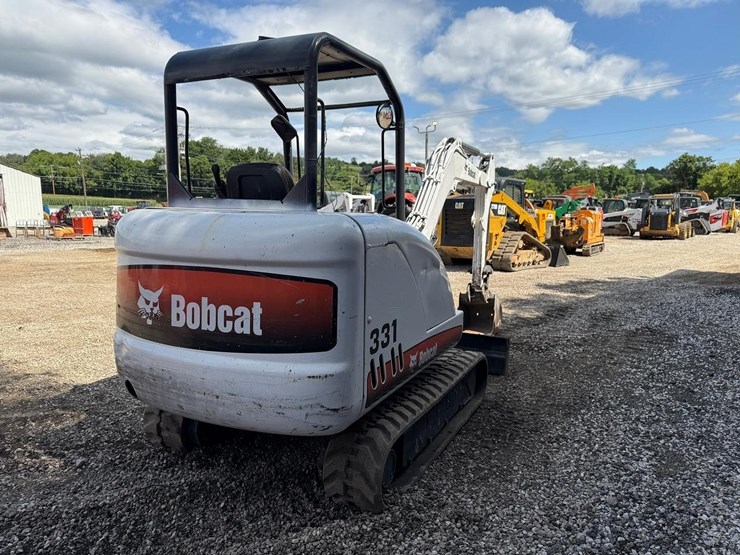 2006-bobcat-331-image-4