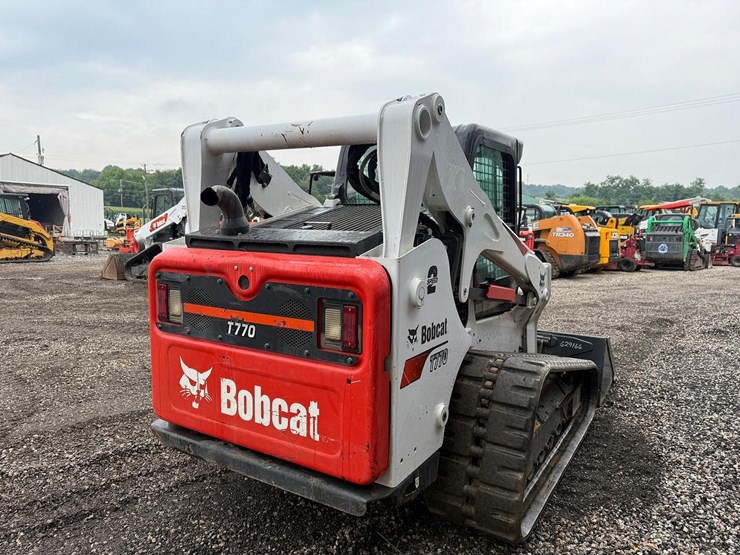 2023-bobcat-t770-image-4