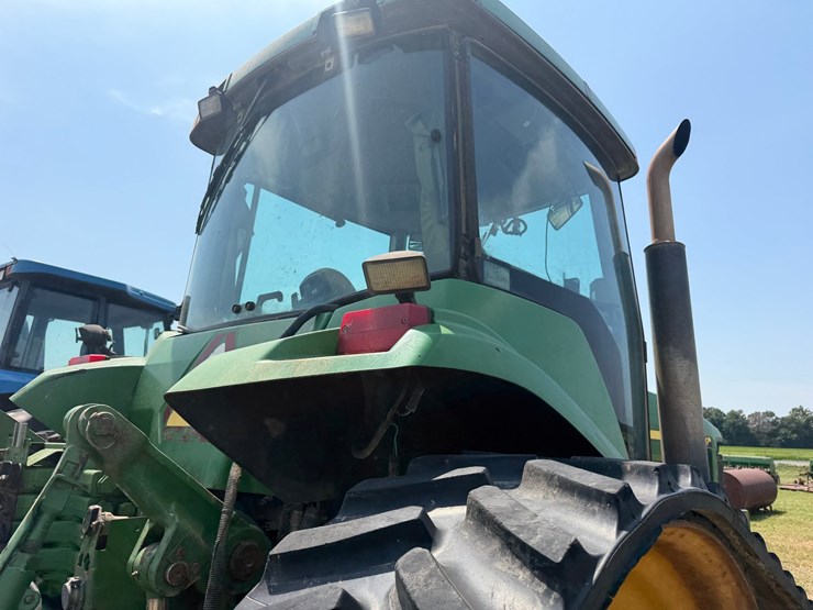 john-deere-8410t-image-52