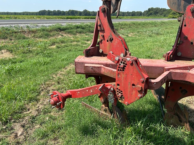 case-ih-165-image-30