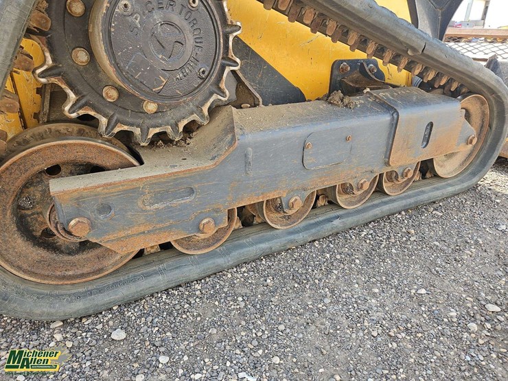 2024-deere-325g-image-45