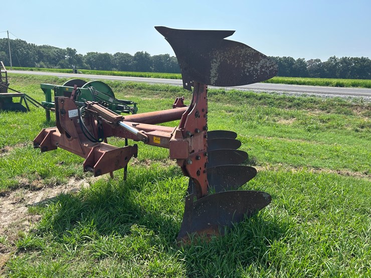 case-ih-165-image-1