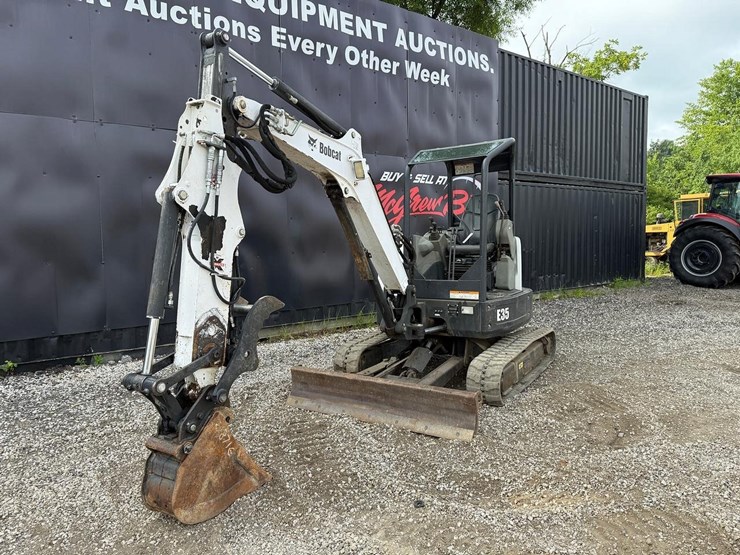2014-bobcat-e35-image-7