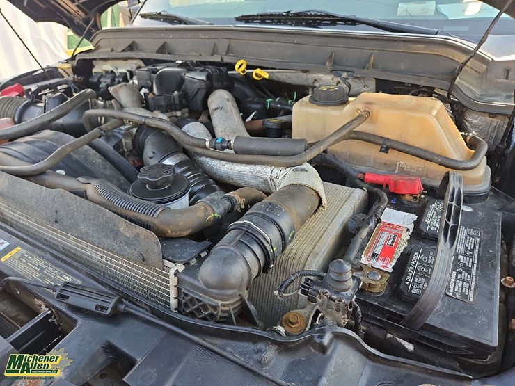 2013-ford-f350-image-32