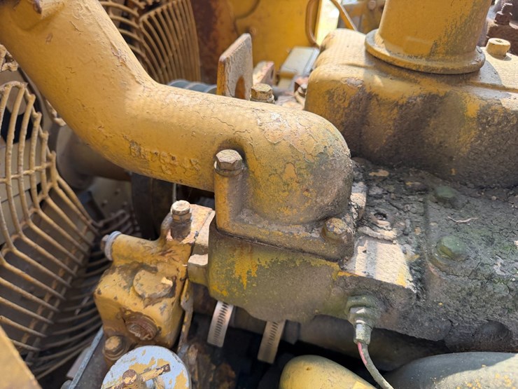 1985-caterpillar-d4e-image-49