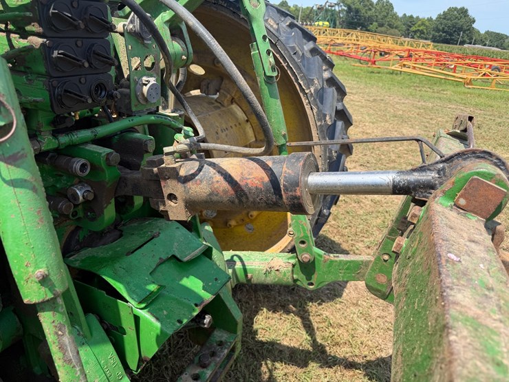 john-deere-8410t-image-29