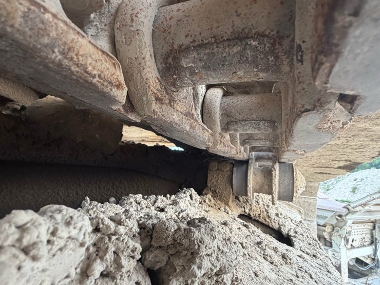 2006-komatsu-pc220-lc-8-image-31