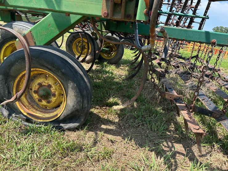 john-deere-34-image-32