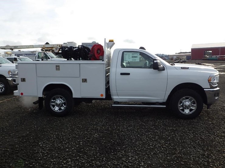 2024-dodge-ram-2500-image-4