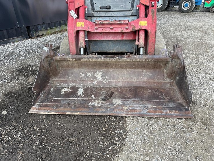 takeuchi-tl12r2-image-9