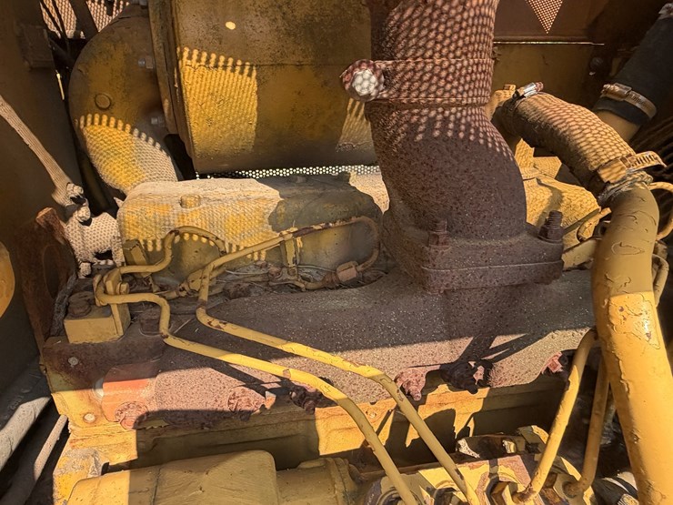1985-caterpillar-d4e-image-54