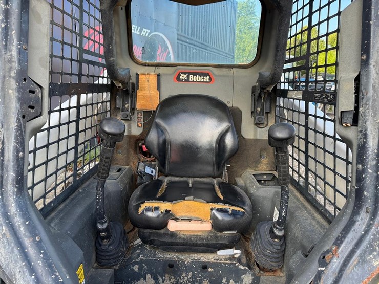 bobcat-t62-image-12