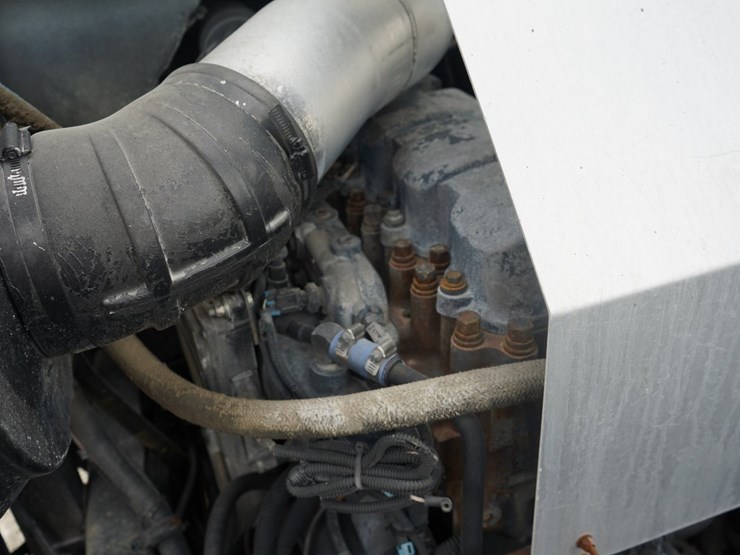 2005-mack-mr688s-image-48