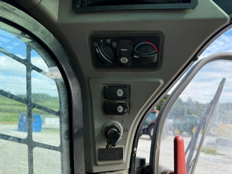 2016-caterpillar-289d-image-25