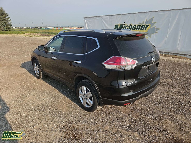 2016-nissan-rogue-image-3