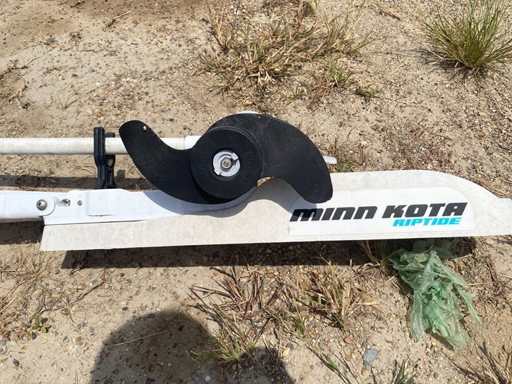 #39545-•-minn-kota-trolling-motor-image-4