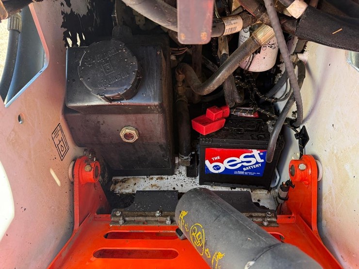 2020-bobcat-mt85-image-16