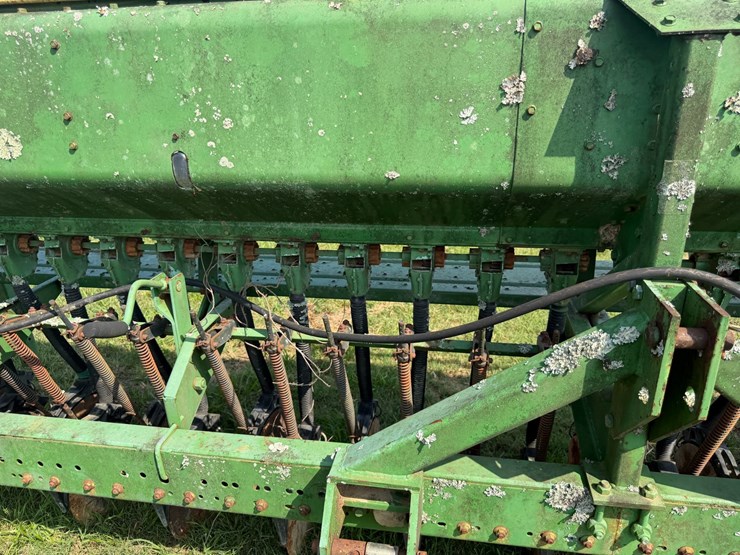john-deere-15-image-36