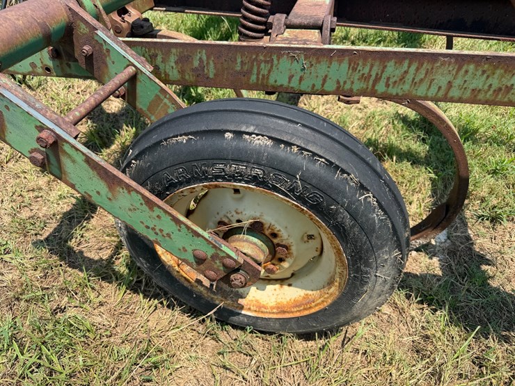 john-deere-100-image-6
