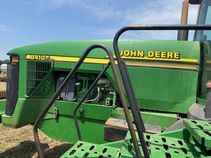 john-deere-8410t-image-36