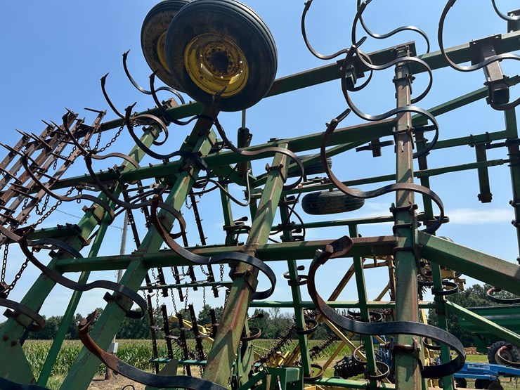 john-deere-34-image-63
