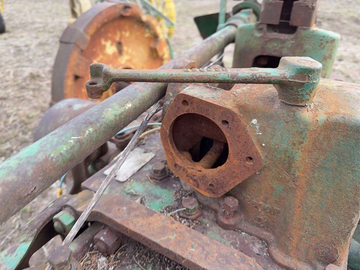 john-deere-b-image-14