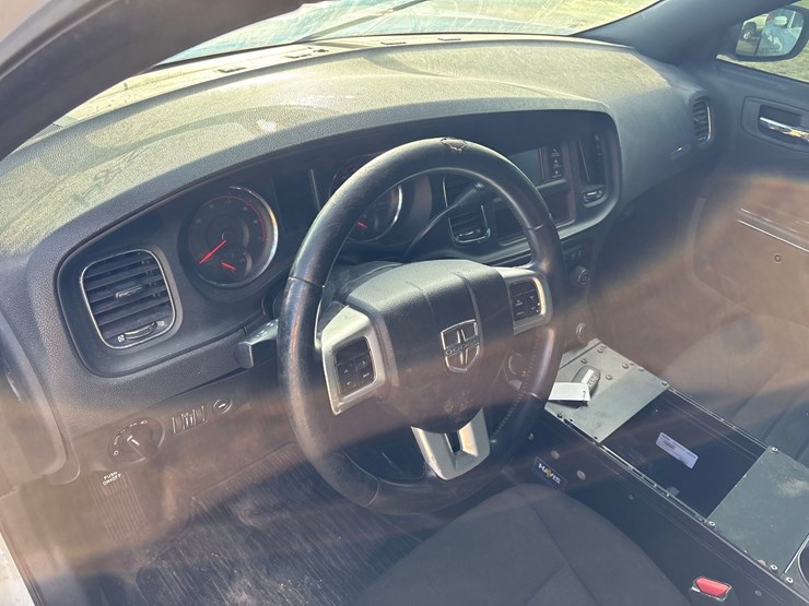 #84003-•-2012-dodge-charger-image-6