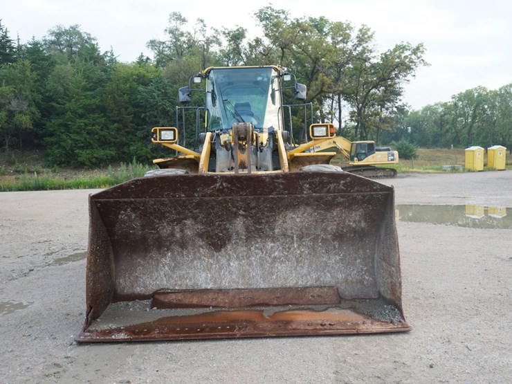 2012-komatsu-wa470-6-image-2