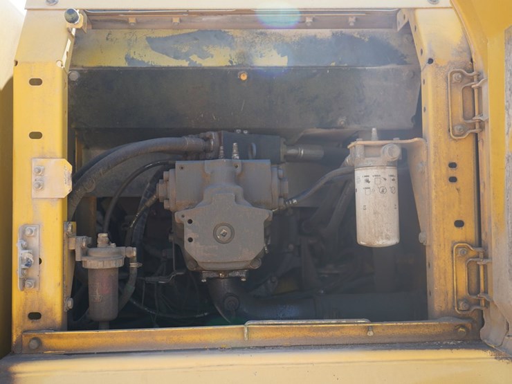 2002-komatsu-pc220-lc-7l-image-41
