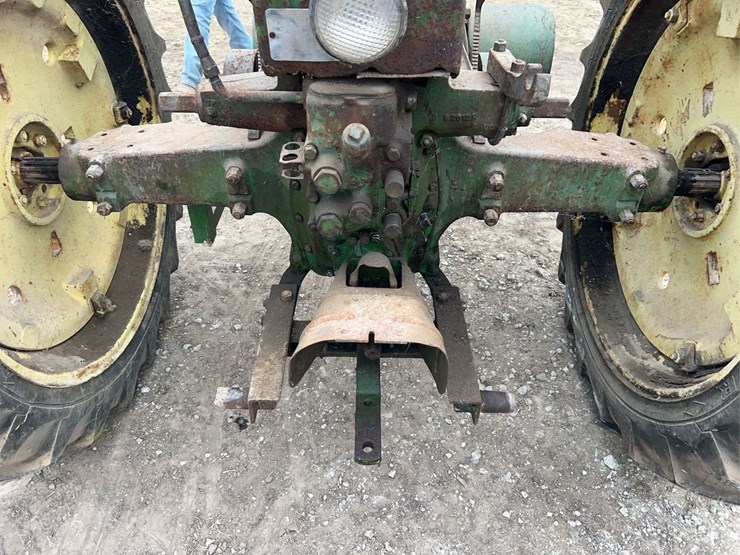 john-deere-model-b-image-31