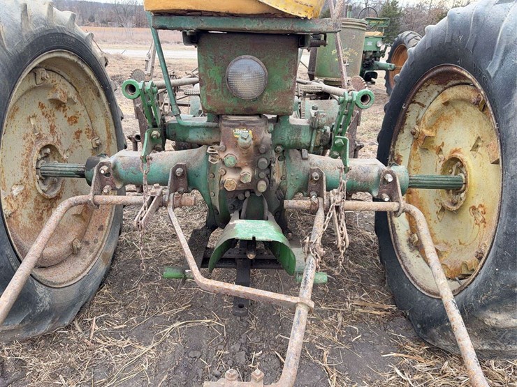 john-deere-b-image-27