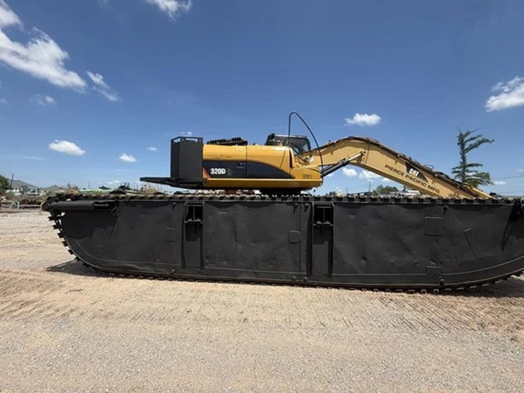 2009-caterpillar-320dl-image-11