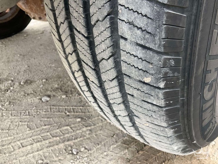 2019-ford-f150-image-30