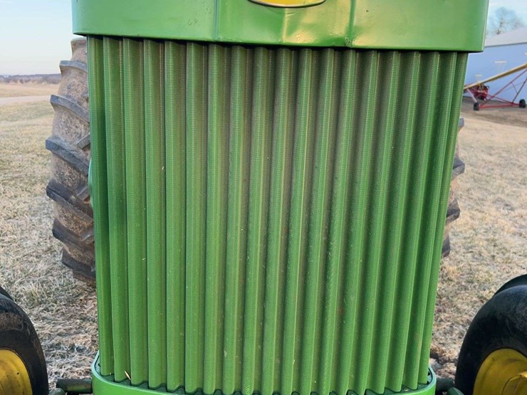 john-deere-r-image-9